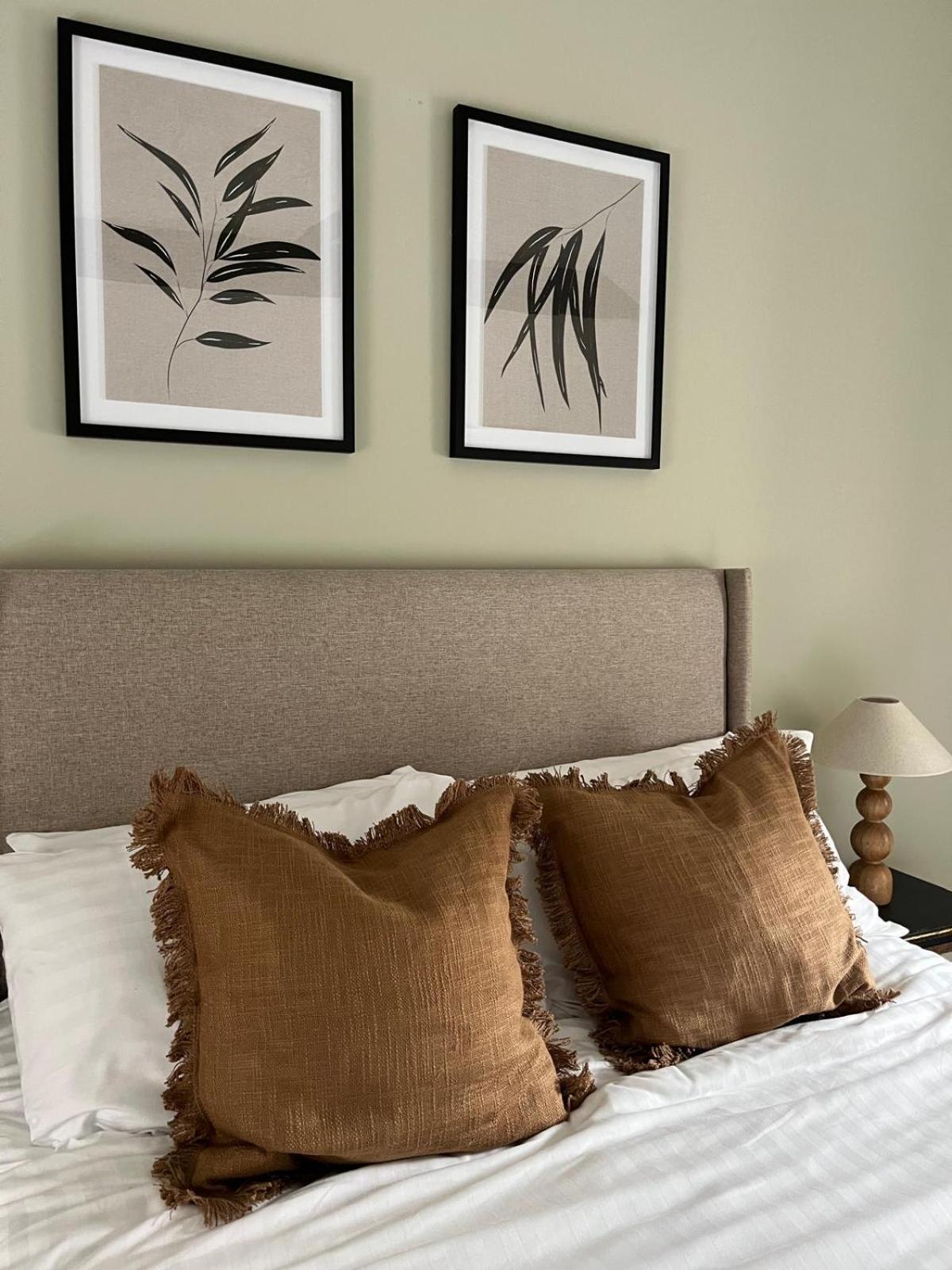 Elegant Apartment On Historic Cobbled High St Shrewsbury Town Centre Exterior foto